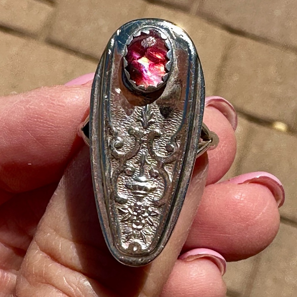 Red abalone VINTAGE ring from Lady Doris 1929 Flatware Silver Plate Size 6.5